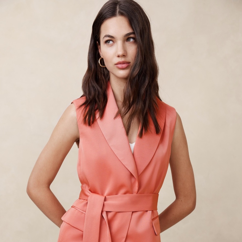 NWT Banana Republic salmon suit, 0